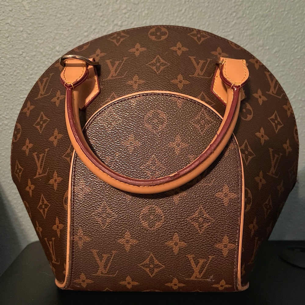 *VINTAGE* Louis Vuitton Ellipse brown Monogram Pattern print